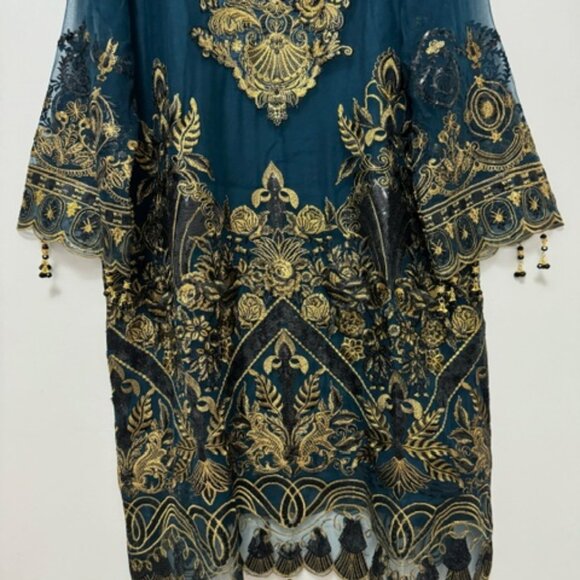 Chiffon Suit. - Picture 2 of 8